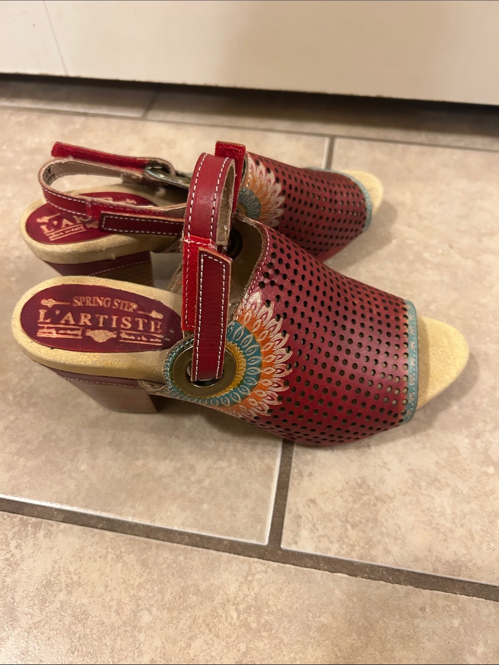 L’Artiste Red Floral Accent Slingback Sandals heels